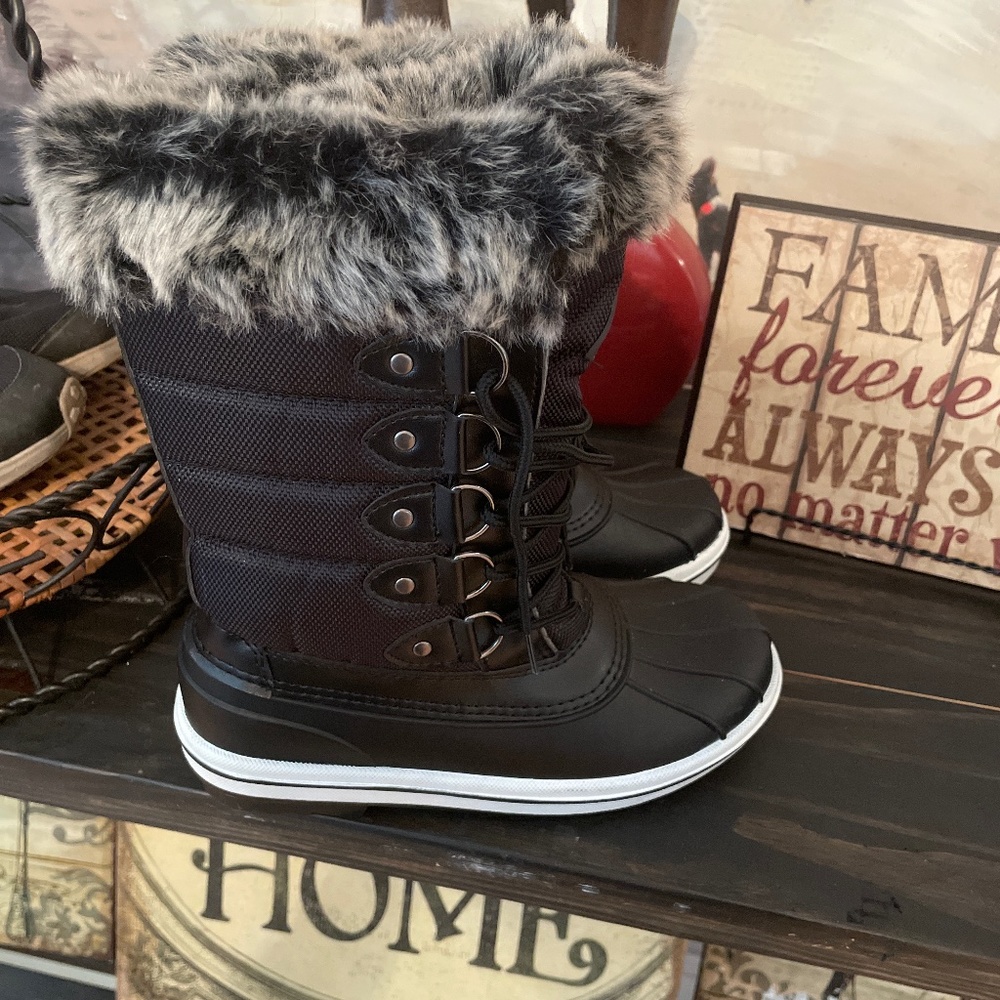 Mishansha Women’s Duck Boots .